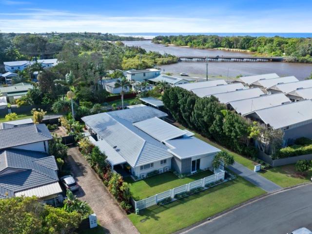 Flat for sale in Pottsville, New South Wales