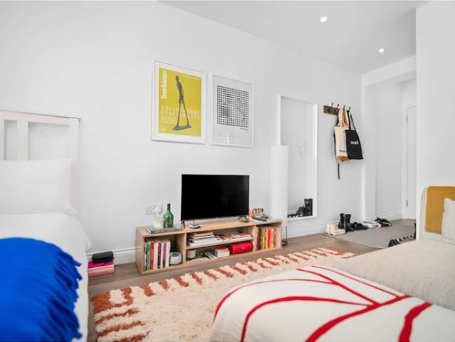 Studio for rent in North Finchley, Greater London