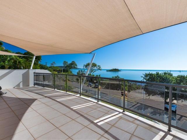 House for sale in Cannonvale, Queensland