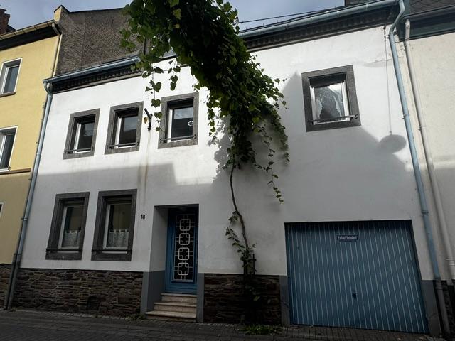 Villa kaufen in Winningen, Landkreis Mayen-Koblenz
