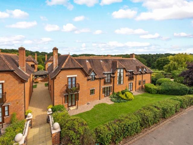 Apartment for rent in Witley, Fole