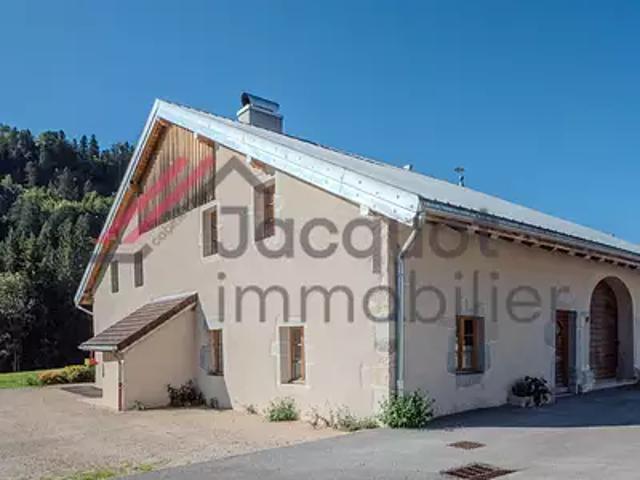 Maison vente à Lons-le-Saunier, Entre-deux-monts