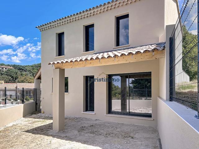 Maison vente à Carpentras, Entrechaux