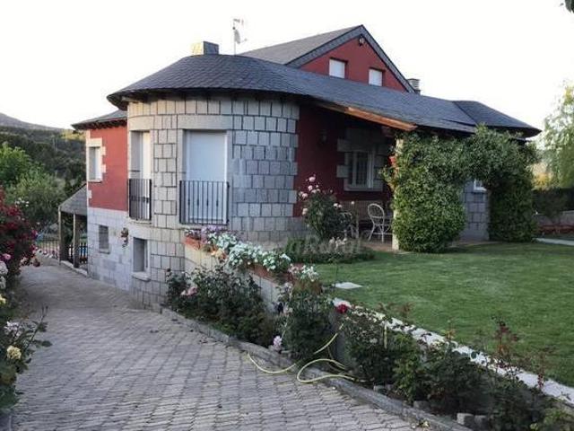 Casa en alquiler en Santa Cruz De Pinares, Castilla y León