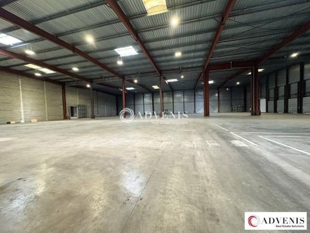 Local Commercial location à Bordeaux, Ambarès-et-lagrave