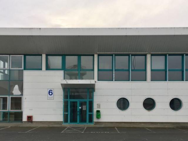 Local Commercial location à Clairoix, Oise