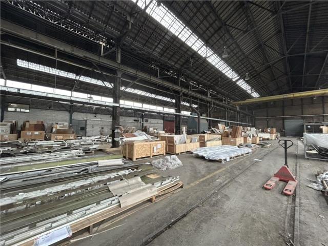 Local Commercial location à Valenciennes, Raismes