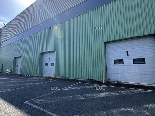 Local Commercial location à Cité de la Prêtresse, Stains