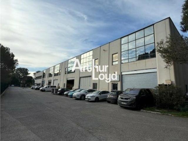 Local Commercial location à Grasse, Vallauris