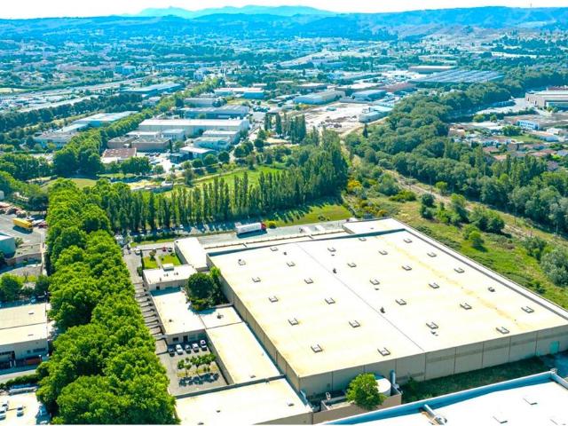 Local Commercial location à France métropolitaine, Vitrolles