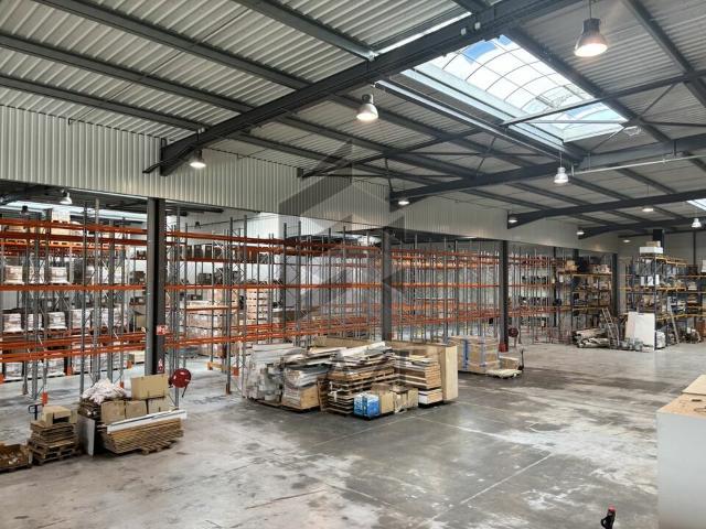 Local Commercial vente à Bordeaux, Blanquefort