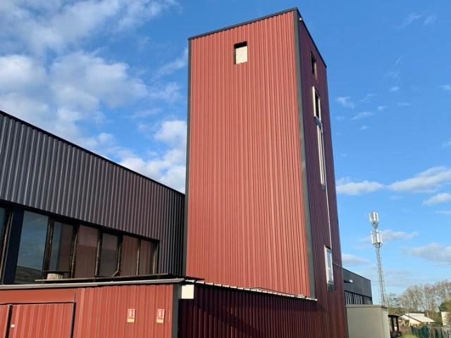 Local Commercial vente à Bordeaux, Cadaujac