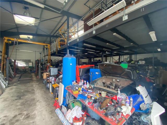 Local Commercial vente à Palaiseau, Cheptainville