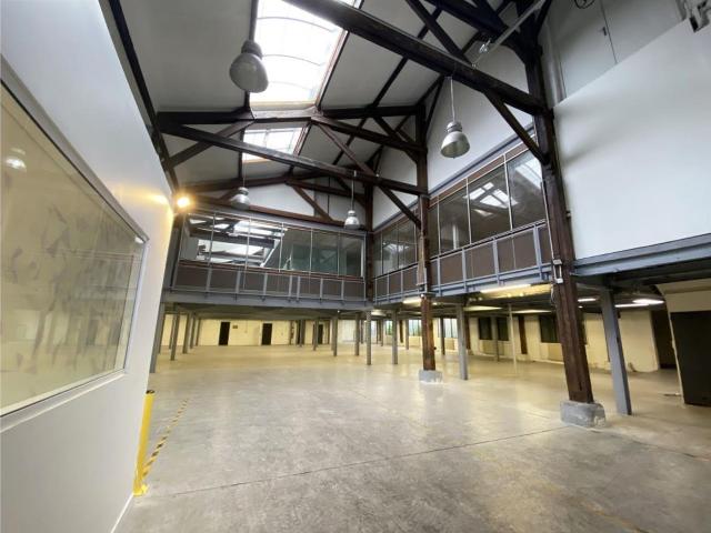 Local Commercial vente à Antony, Le Plessis-robinson