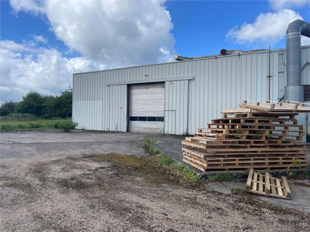 Local Commercial vente à Évreux, Evreux