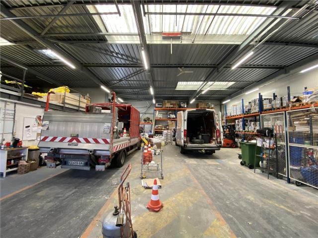 Local Commercial vente à Palaiseau, Guibeville