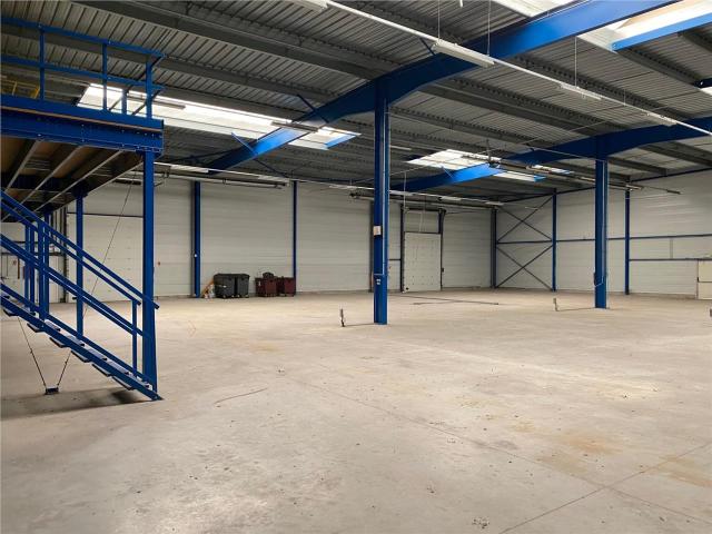 Local Commercial vente à Pontoise, Magny-en-vexin