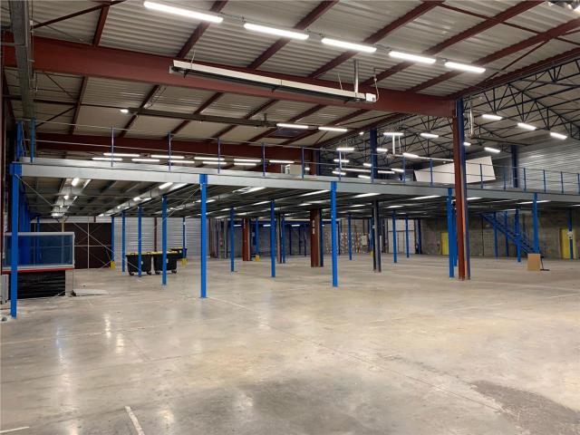 Local Commercial vente à Palaiseau, Morangis