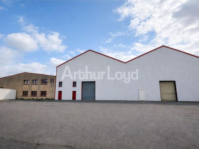 Local Commercial vente à Valenciennes, Raismes