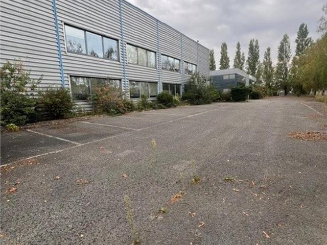 Local Commercial vente à Tremblay-en-France, Seine-Saint-Denis