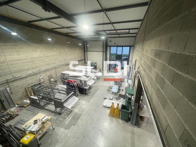Local Commercial vente à Bourg-en-Bresse, Trévoux