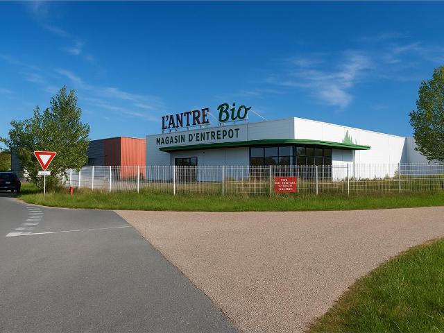 Local Commercial vente à Libourne, Vayres