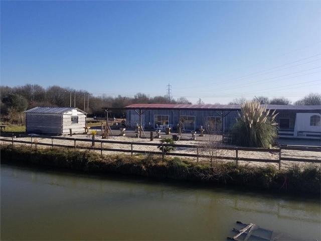 Local Commercial location à Bordeaux, Bruges