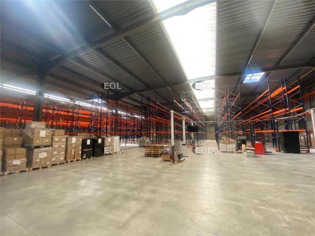 Local Commercial vente à Créteil, Santeny