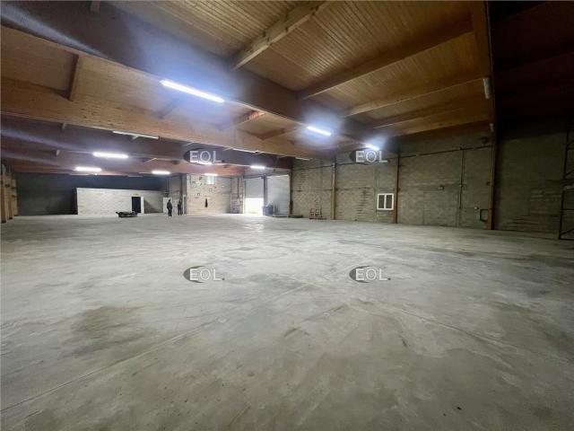 Local Commercial vente à France métropolitaine, Villeneuve-sous-dammartin