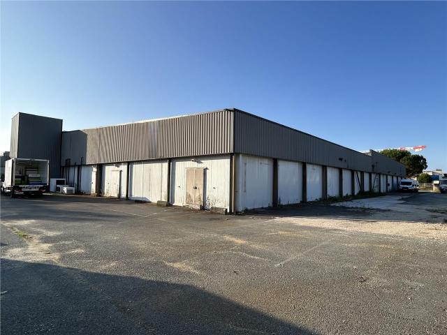 Local Commercial location à Bordeaux, Lormont