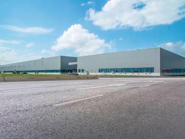 Local commercial location à Had Soualem, Gharb-Chrarda-Beni Hssen