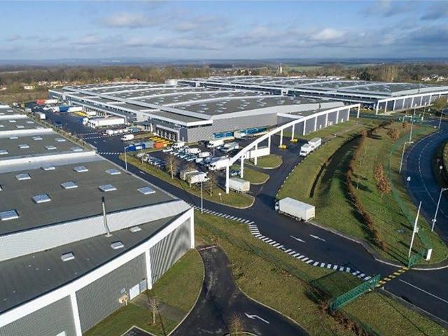 Local Commercial vente à Sarcelles, Survilliers