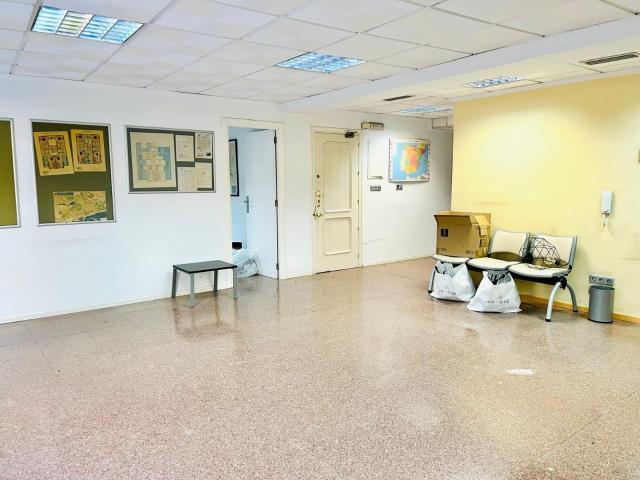 Oficina en alquiler en Elche, Valencia