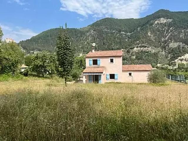 Maison vente à Castellane, Entrevaux