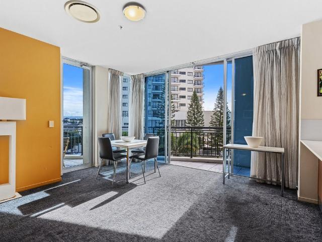 Apartment for sale in Gold Coast, Gold Coast Urban