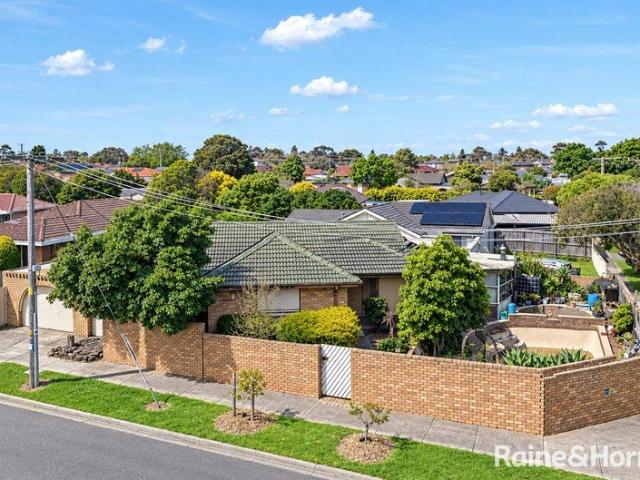 House for sale in Kings Park, Melbourne