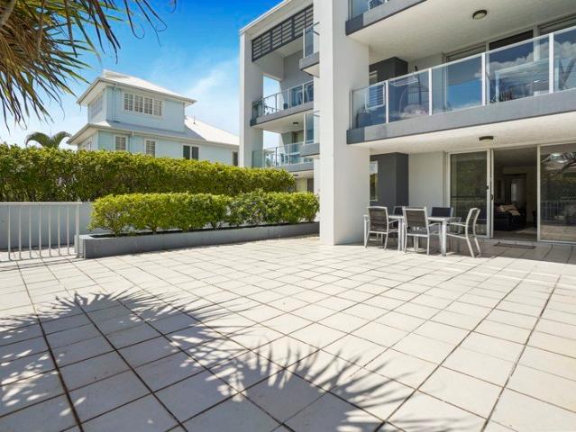 Apartment for sale in Mermaid Beach, Gold Coast City
