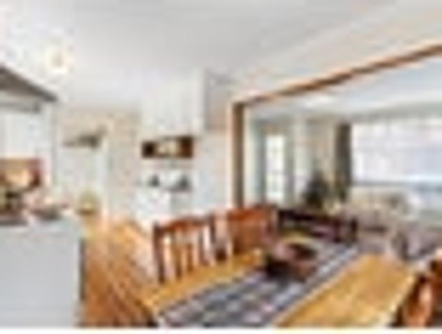 House for sale in Oratia, Oroua County