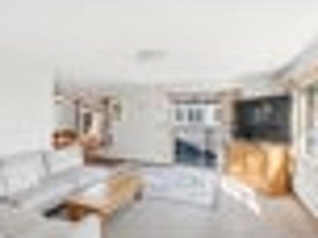 House for sale in Chaslands, Canterbury