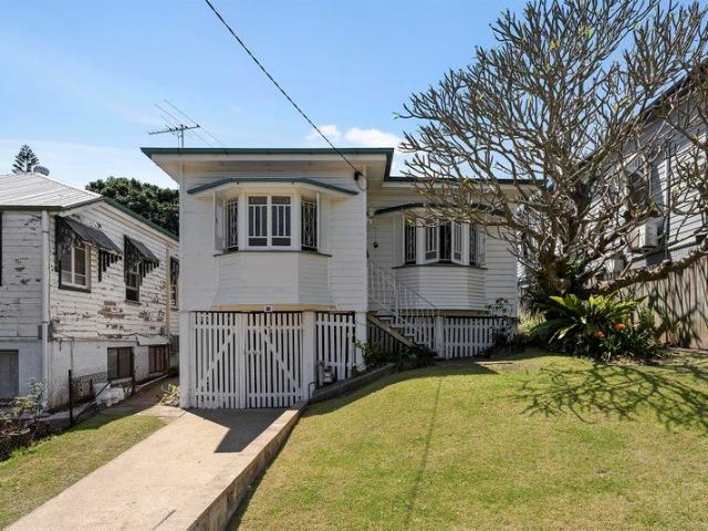 House for sale in Hill End, Greater Brisbane