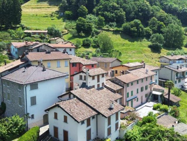 Haus kaufen in Aldesago, Tessin