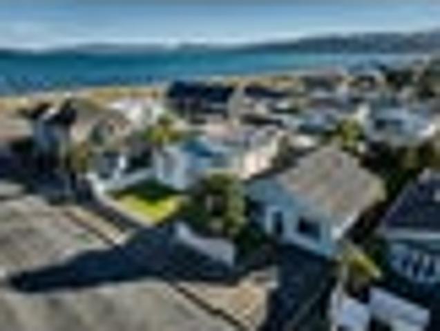 House for sale in Days Bay, Wellington