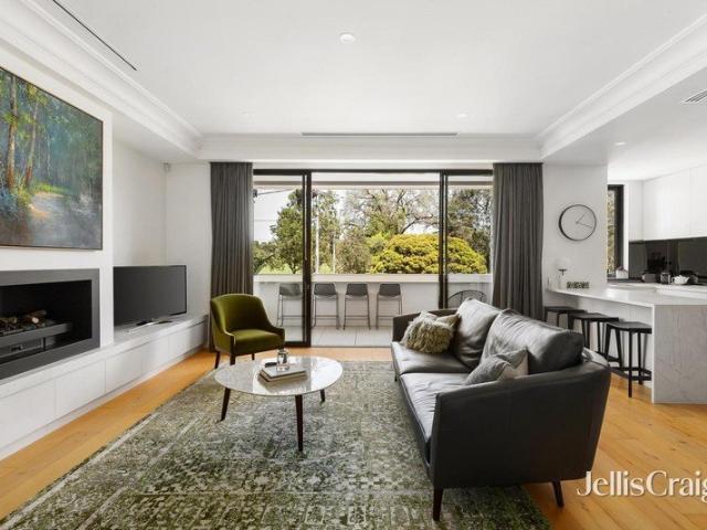 Apartment for sale in Malvern East, Melbourne