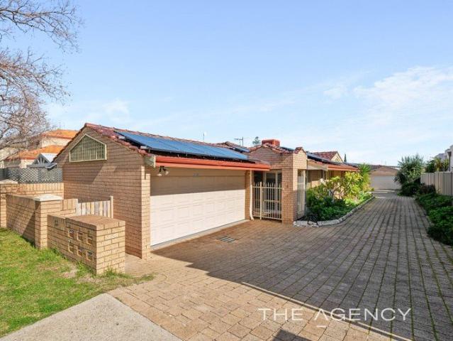 Villa for sale in Como, Western Australia