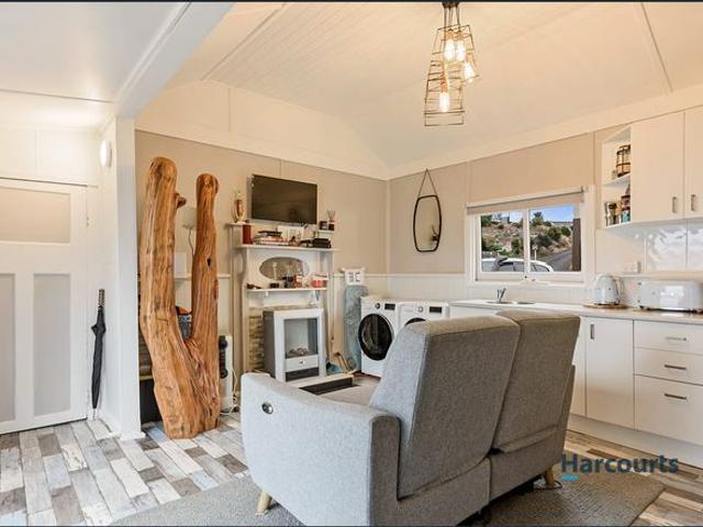 Granny Flat for rent in Strahan, Tasmania