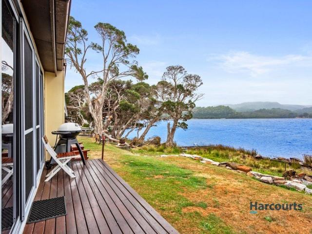 Granny Flat for rent in Strahan, Tasmania