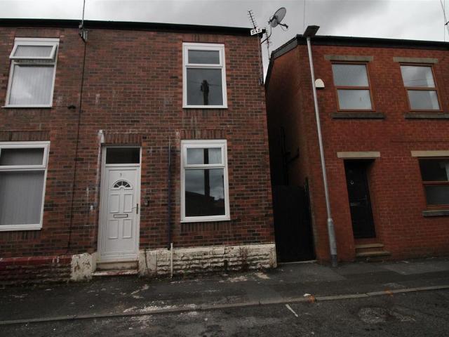 House for rent in Ashton-under-Lyne, Tameside