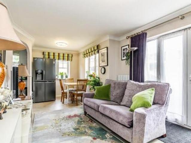 House for sale in Hillview, Surrey