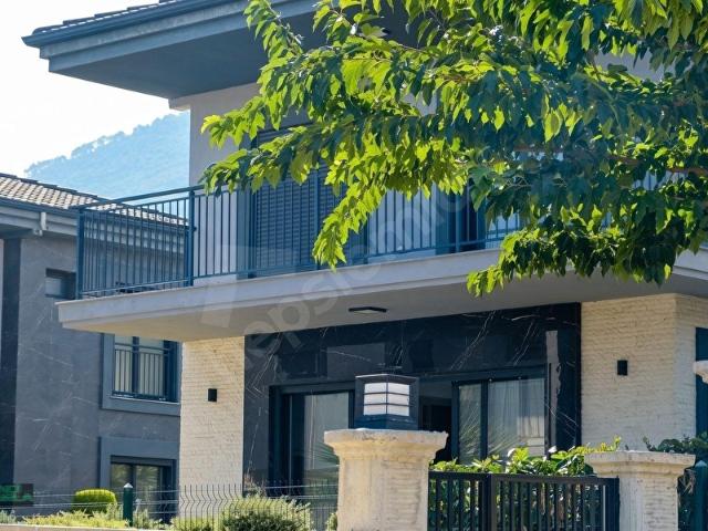 Güzelçamlı Mahallesi, Kuşadası içerisinde satılık Villa