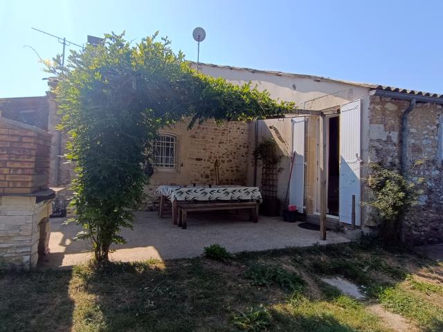 Maison vente à Saintes, Epargnes